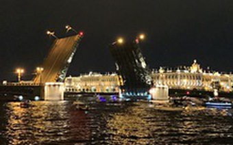 Санкт - Петербург. Закрытие фонтанов
