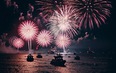 Салют с борта теплохода. День Независимости
