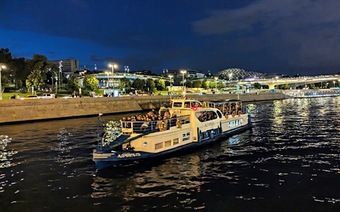 Танцующий теплоход. Гранд Круиз по центру Москвы с ужином, живой музыкой и дискотекой