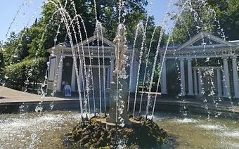 Санкт-Петербург. Закрытие фонтанов