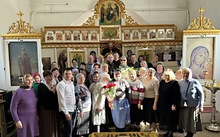Фотоотчет: наши любимые туристы поздравили с 20 - летием Священнослужением Батюшку Олега