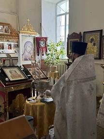 Храм Всех Святых . С Мини концертом 